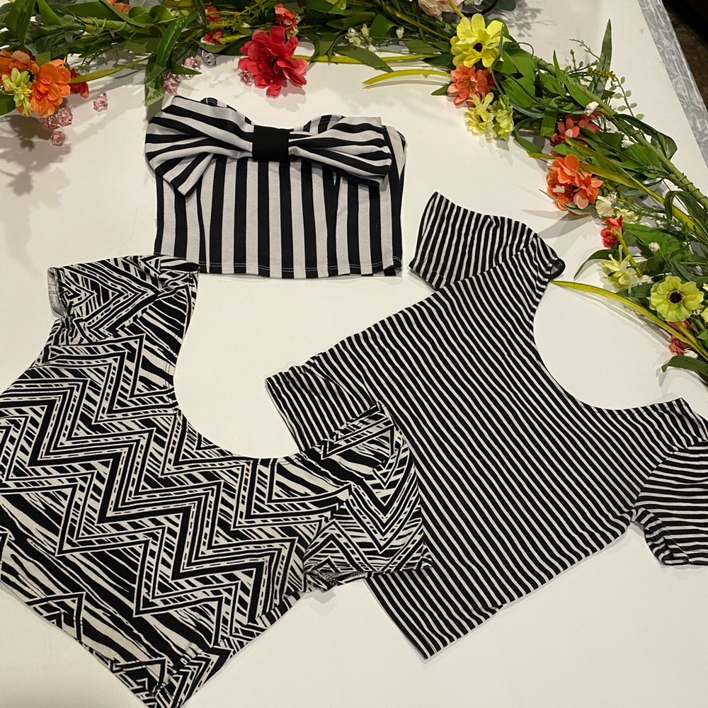 (3) ADORABLE BUNDLE 🖤 B&W Crop Tops